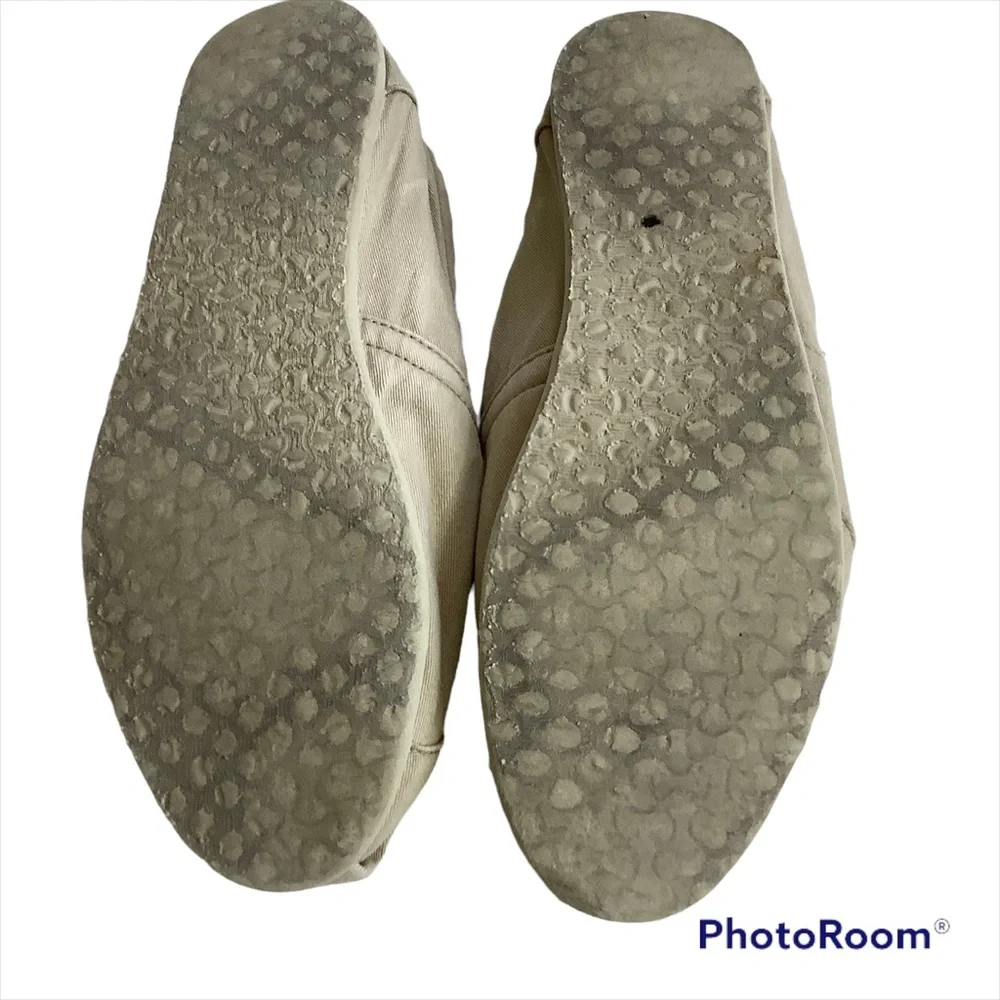 Toms Womens Classic Slip On Canvas Shoes Size 7.5 Khaki Tan Beige Multicolor